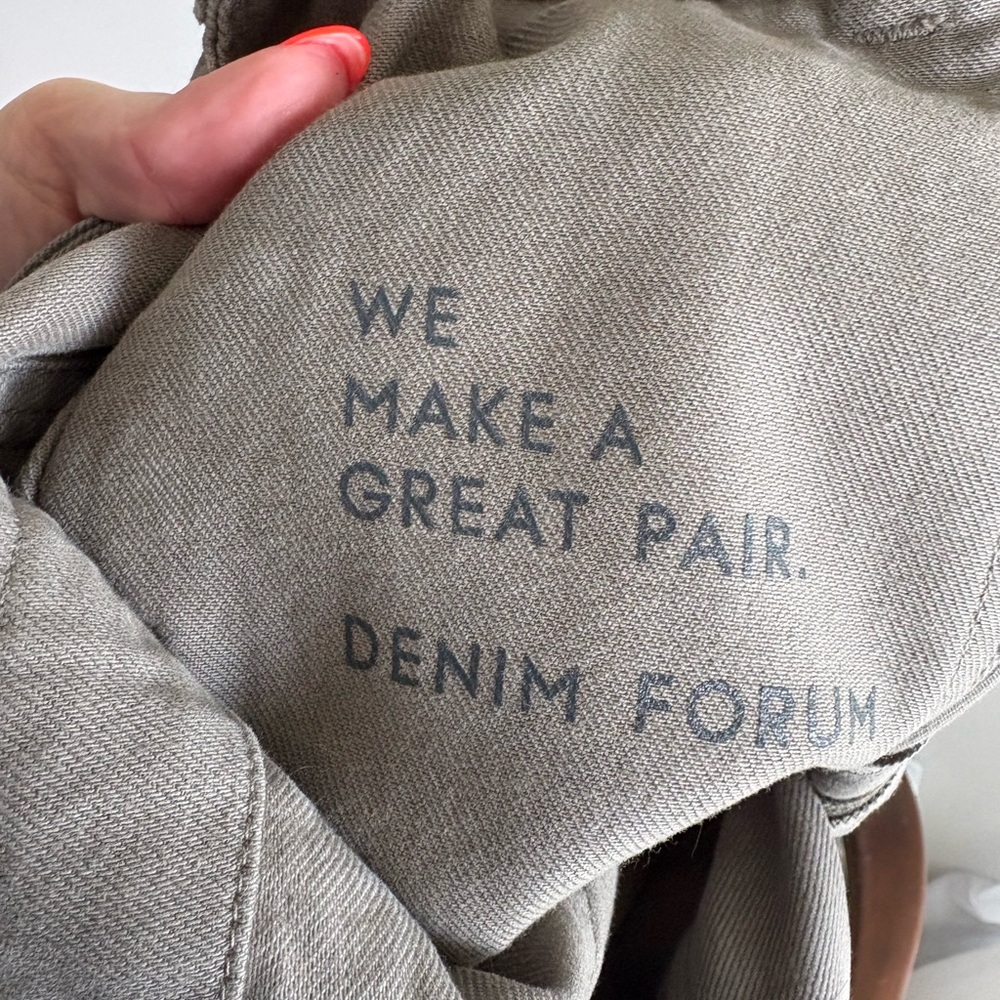 Denim Forum Joni Bermuda Shorts - 100% cotton in olive/khaki - Picture 8 of 12